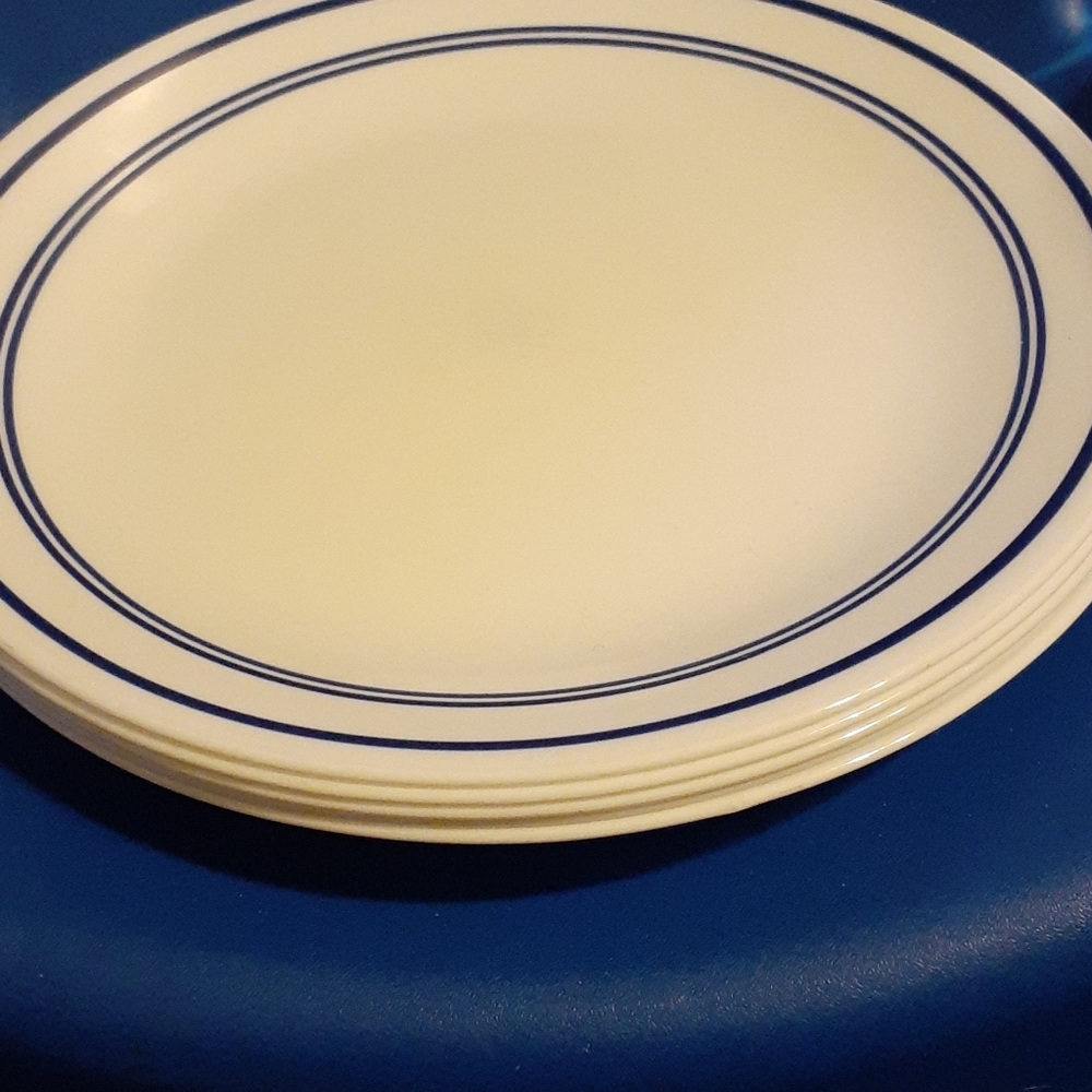 Blue stripe Corelle Vitrelle DInner plate